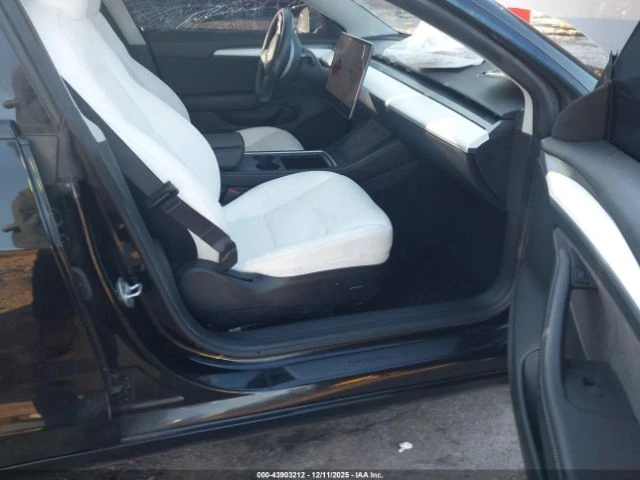 Tesla Model 3 LONG RANGE DUAL MOTOR AWD - изображение 10