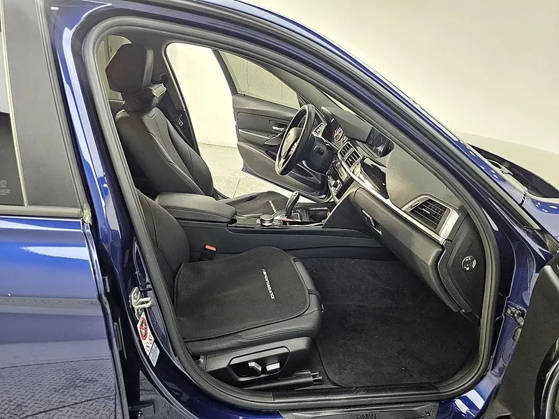 BMW 320 d, снимка 11 - Автомобили и джипове - 54592486