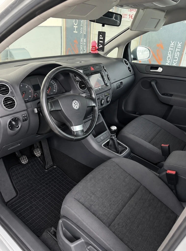 VW Golf Plus, снимка 7 - Автомобили и джипове - 56451150