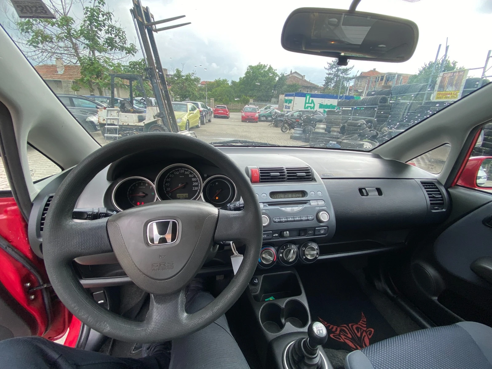 Honda Jazz 1.2 78к.с - изображение 10