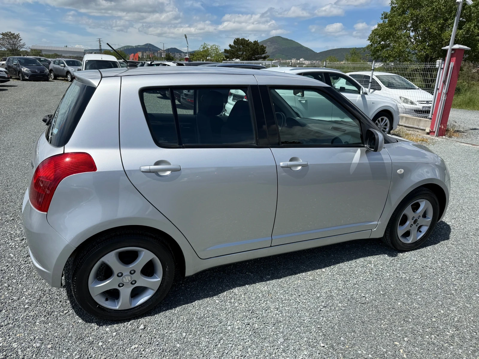 Suzuki Swift (KATO НОВА) - изображение 5