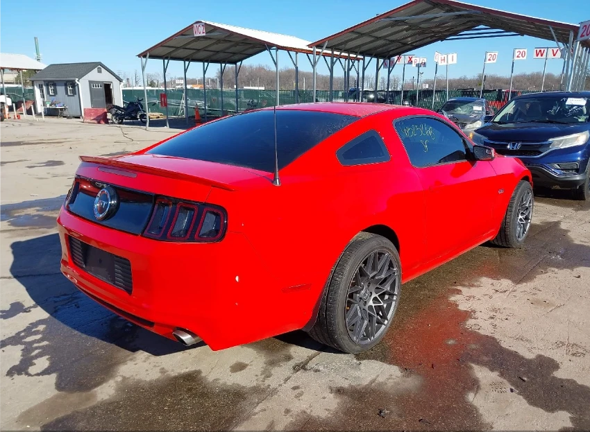Ford Mustang GT* РЪЧКА - изображение 6