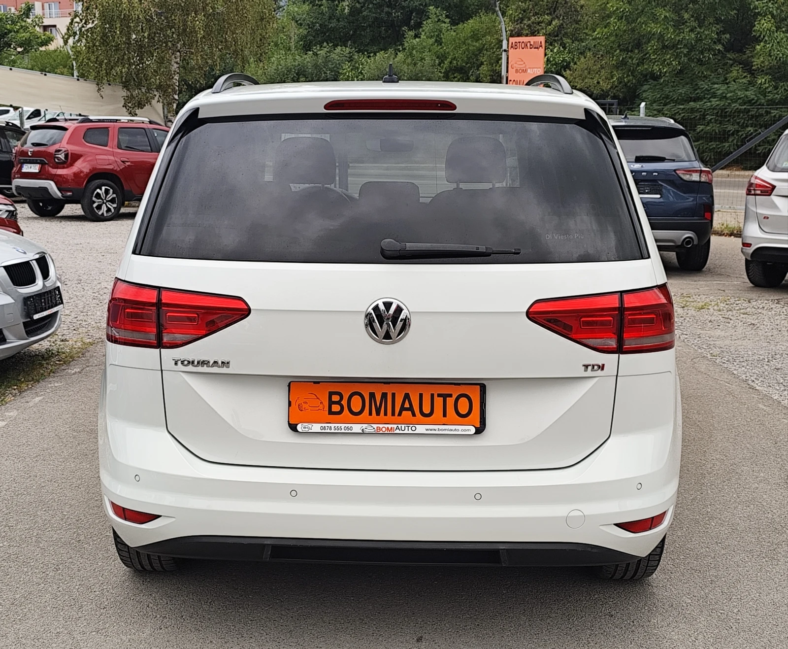 VW Touran 2.0TDI* BUSINESS* 7 МЕСТЕН* НАПЪЛНО ОБСЛУЖЕН!* EU6 - изображение 5