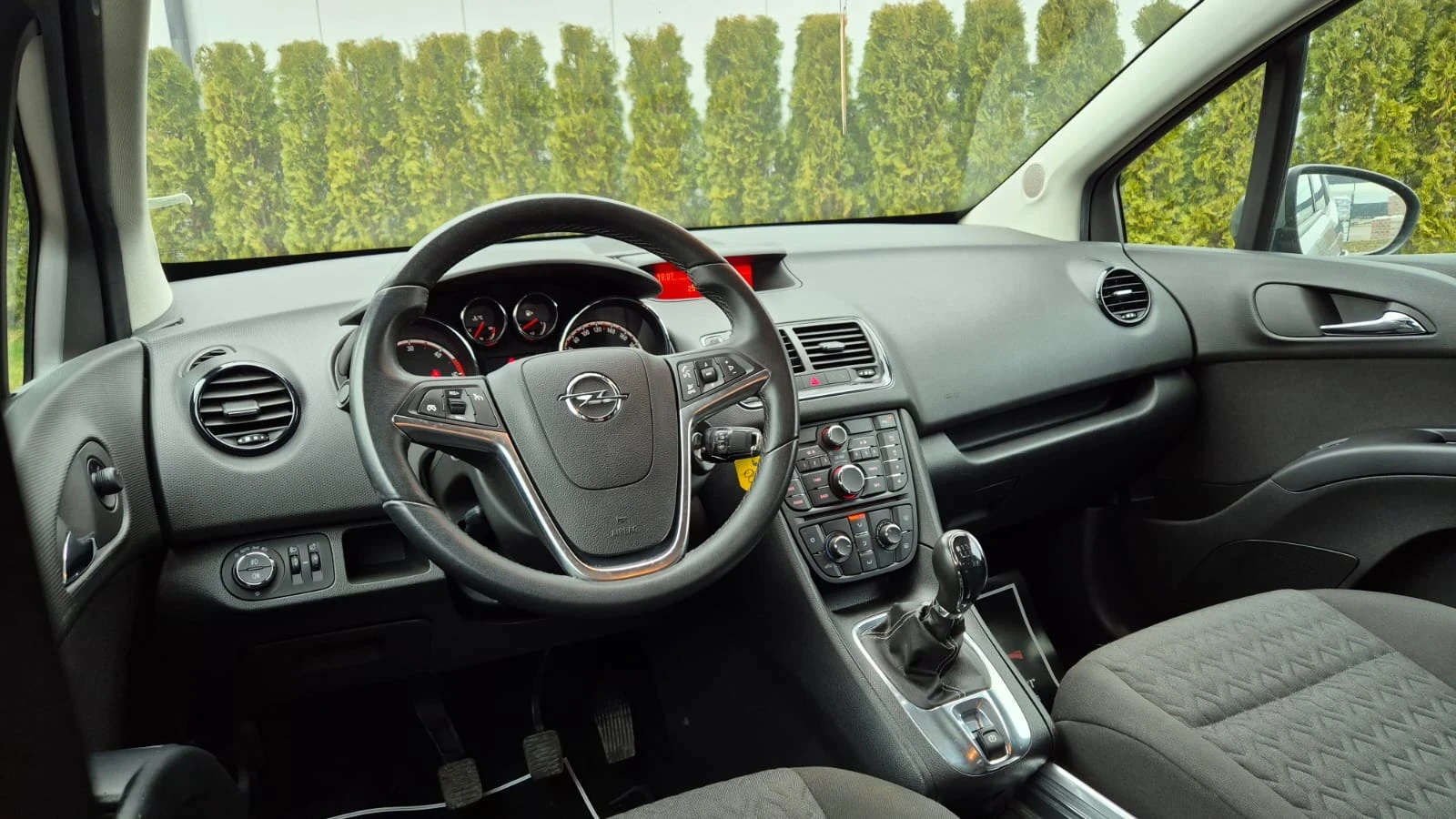 Opel Meriva 1.7CDTI 130HP - изображение 10