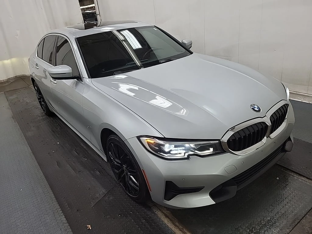 BMW 330 * 330I XDRIVE * CARFAX * ���� �� �� | Mobile.bg � ����������� 3