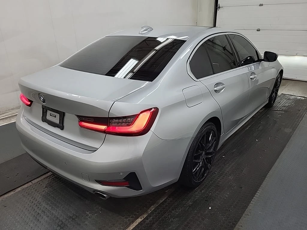 BMW 330 * 330I XDRIVE * CARFAX * ���� �� �� | Mobile.bg � ����������� 4