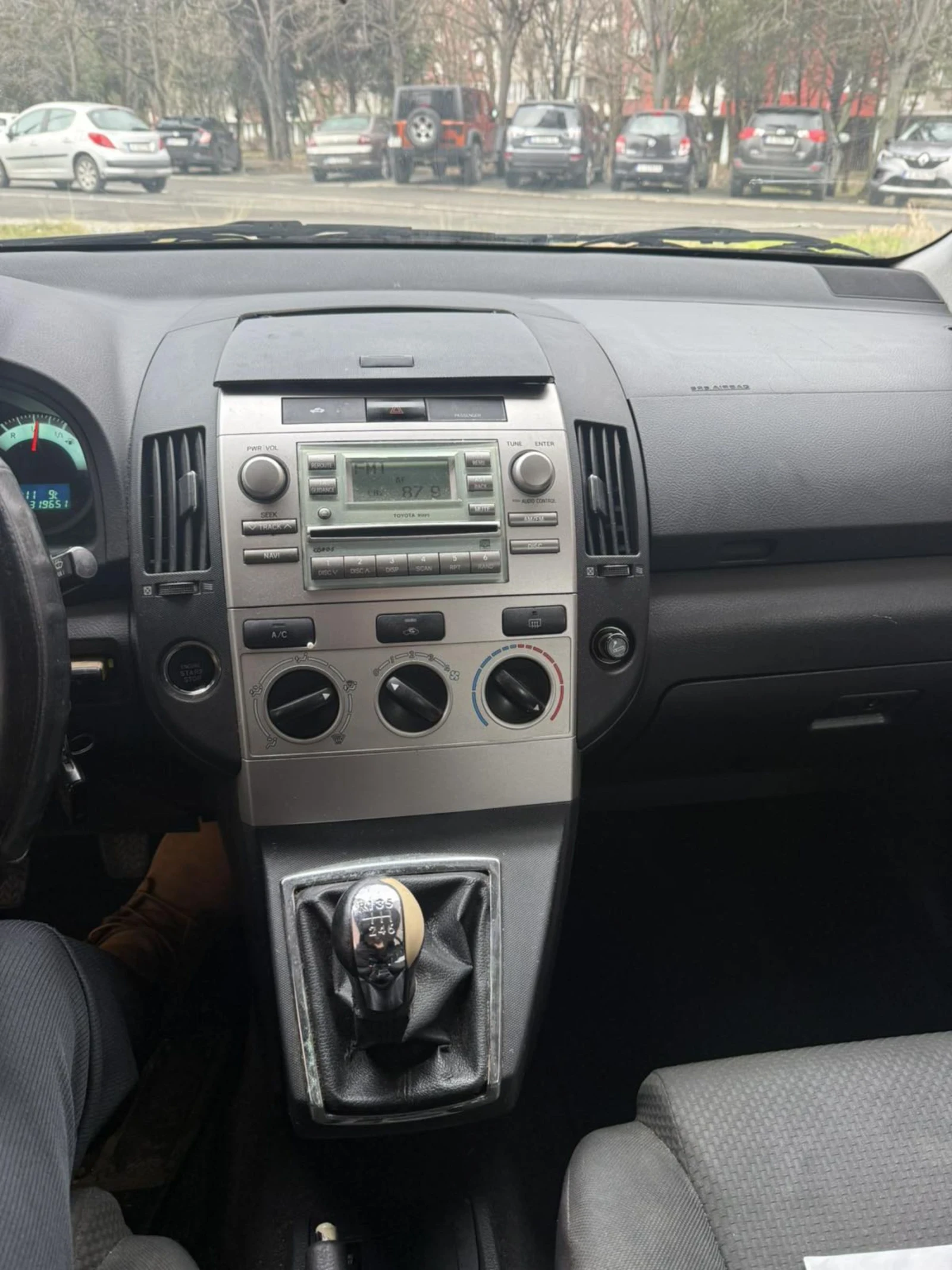 Toyota Corolla verso D4D 136k.c. - изображение 8