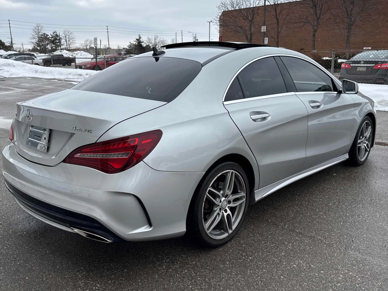 Mercedes-Benz CLA 250 4MATIC * FULL AMG PACK* ПАНОРАМА* ПОДГРЕВИ* КАМЕРА - изображение 8