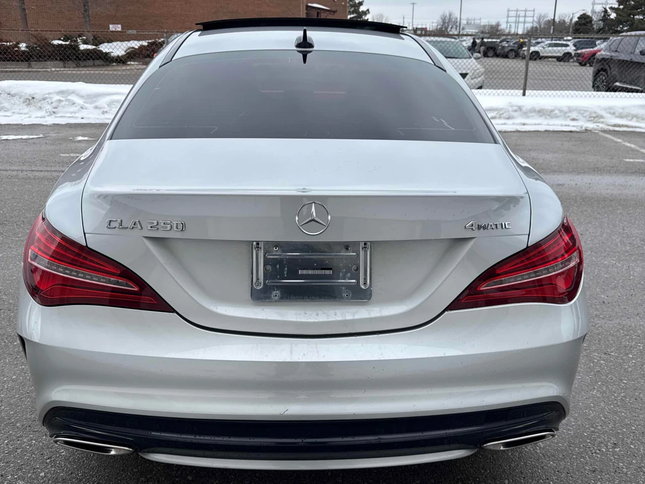 Mercedes-Benz CLA 250 4MATIC * FULL AMG PACK* ПАНОРАМА* ПОДГРЕВИ* КАМЕРА - изображение 7