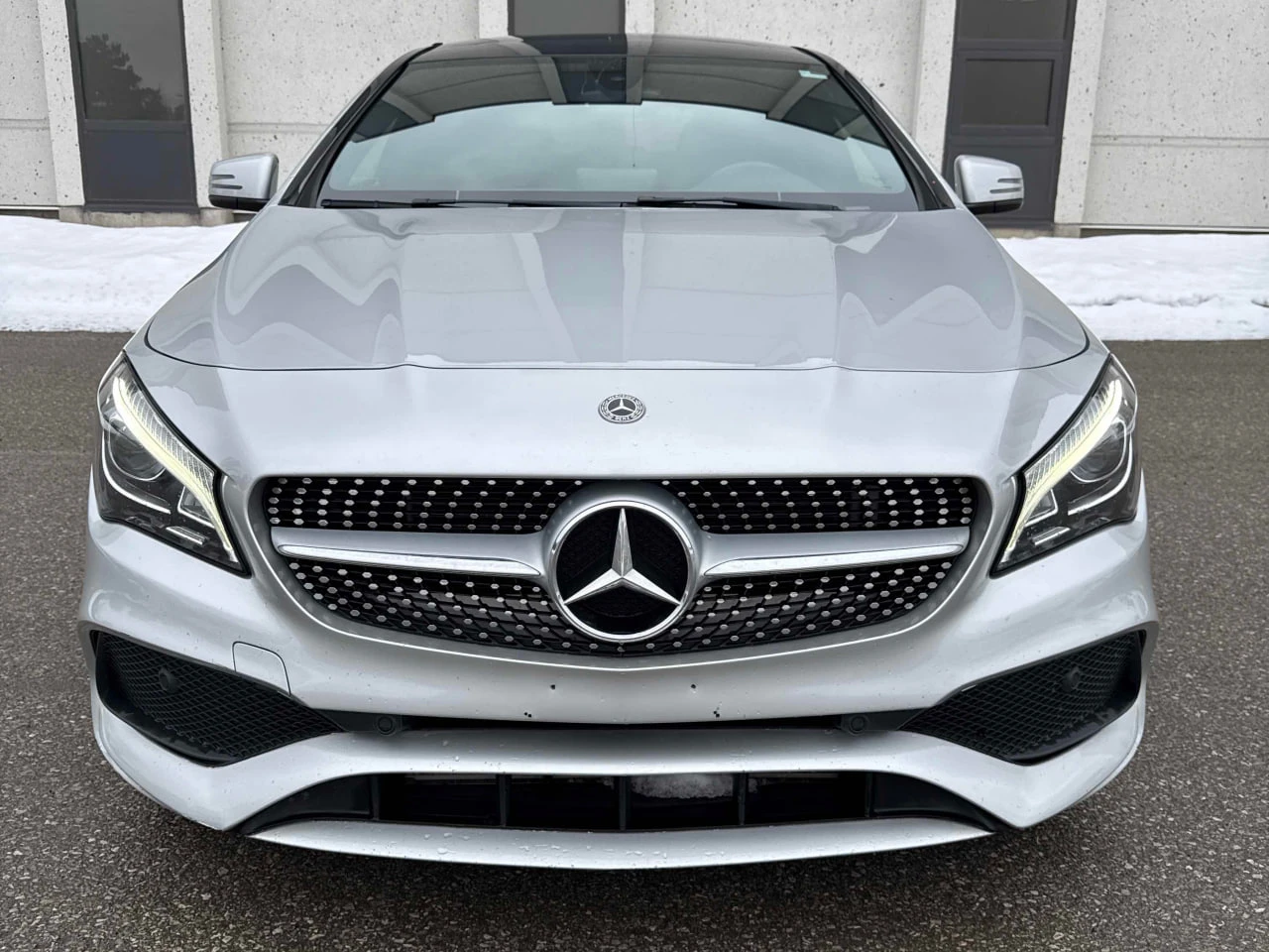 Mercedes-Benz CLA 250 4MATIC * FULL AMG PACK* ПАНОРАМА* ПОДГРЕВИ* КАМЕРА - изображение 2