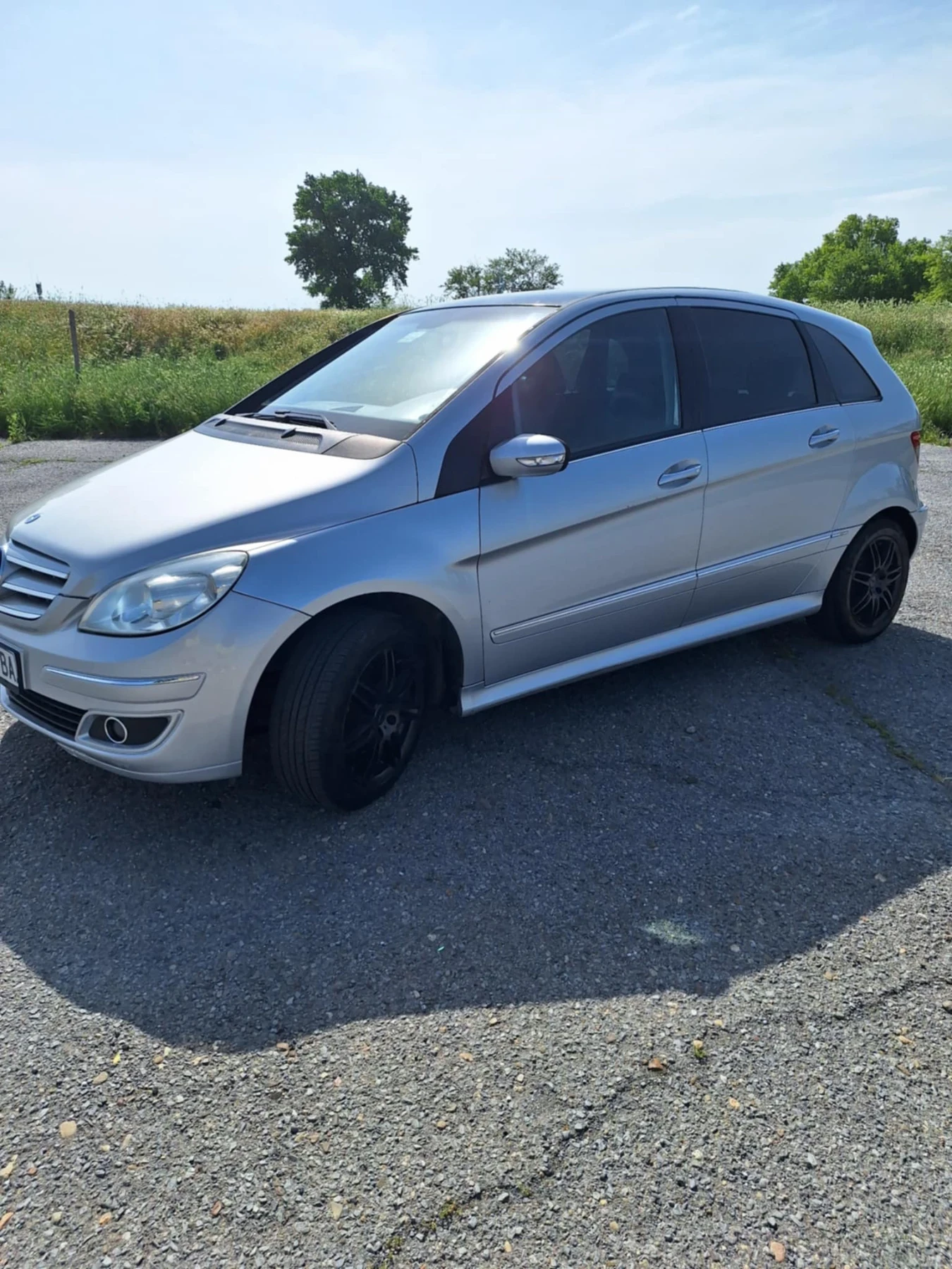 Mercedes-Benz B 200 B200 перфектен обслужен , снимка 2 - Автомобили и джипове - 53852099