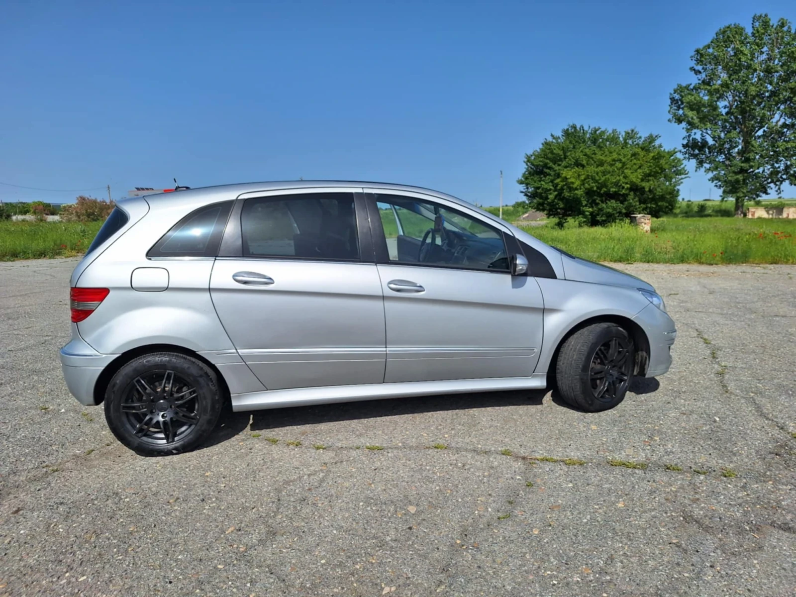 Mercedes-Benz B 200 B200 перфектен обслужен , снимка 3 - Автомобили и джипове - 53852099