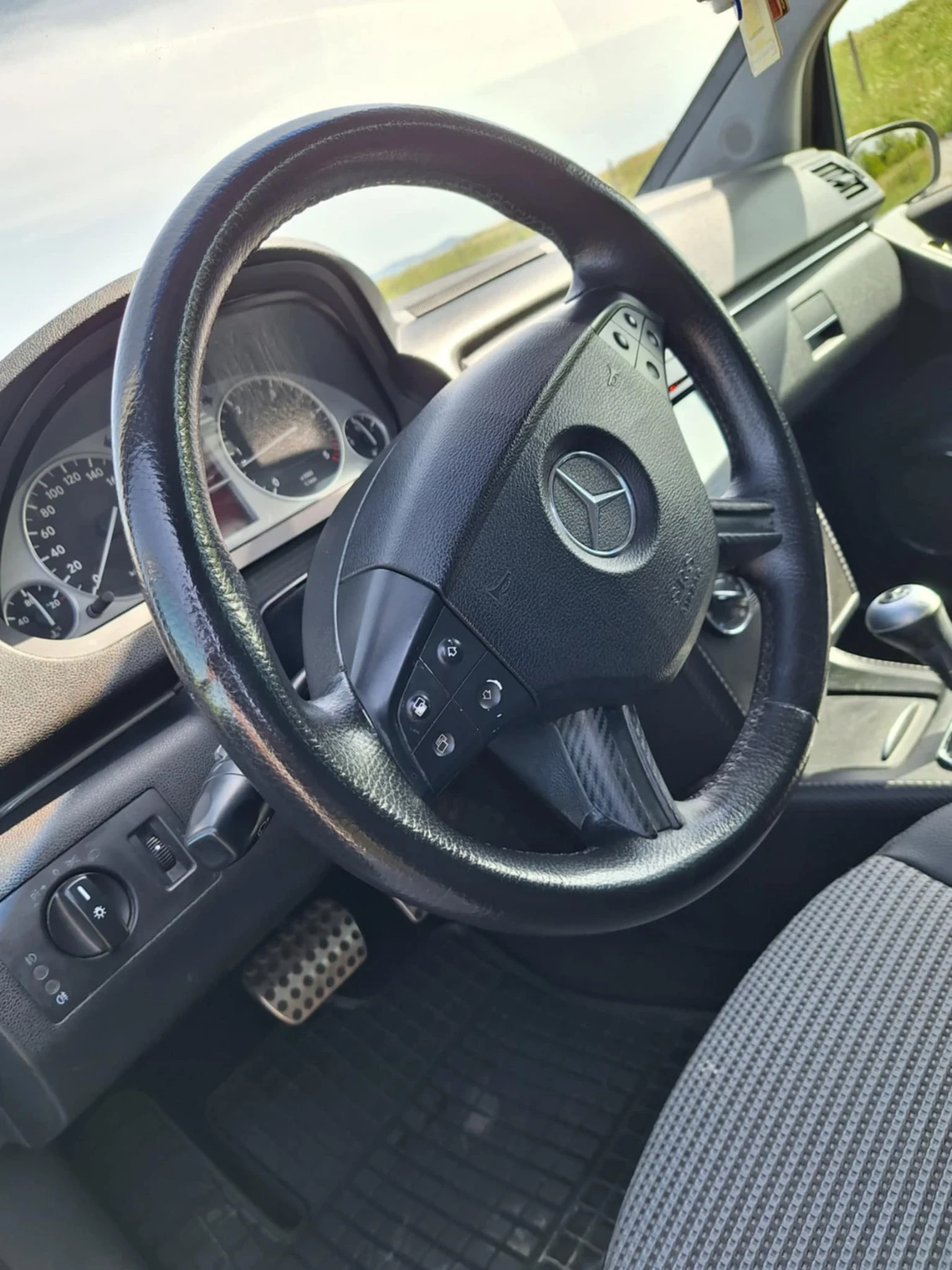 Mercedes-Benz B 200 B200 перфектен обслужен , снимка 5 - Автомобили и джипове - 53852099