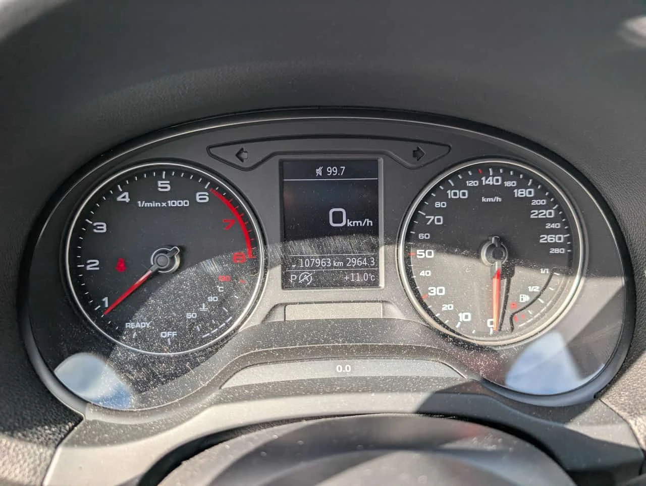 Audi A3 * Komfort * CARFAX * ПАНО * KEYLESS * ПОДГРЕВИ, снимка 8 - Автомобили и джипове - 54014054