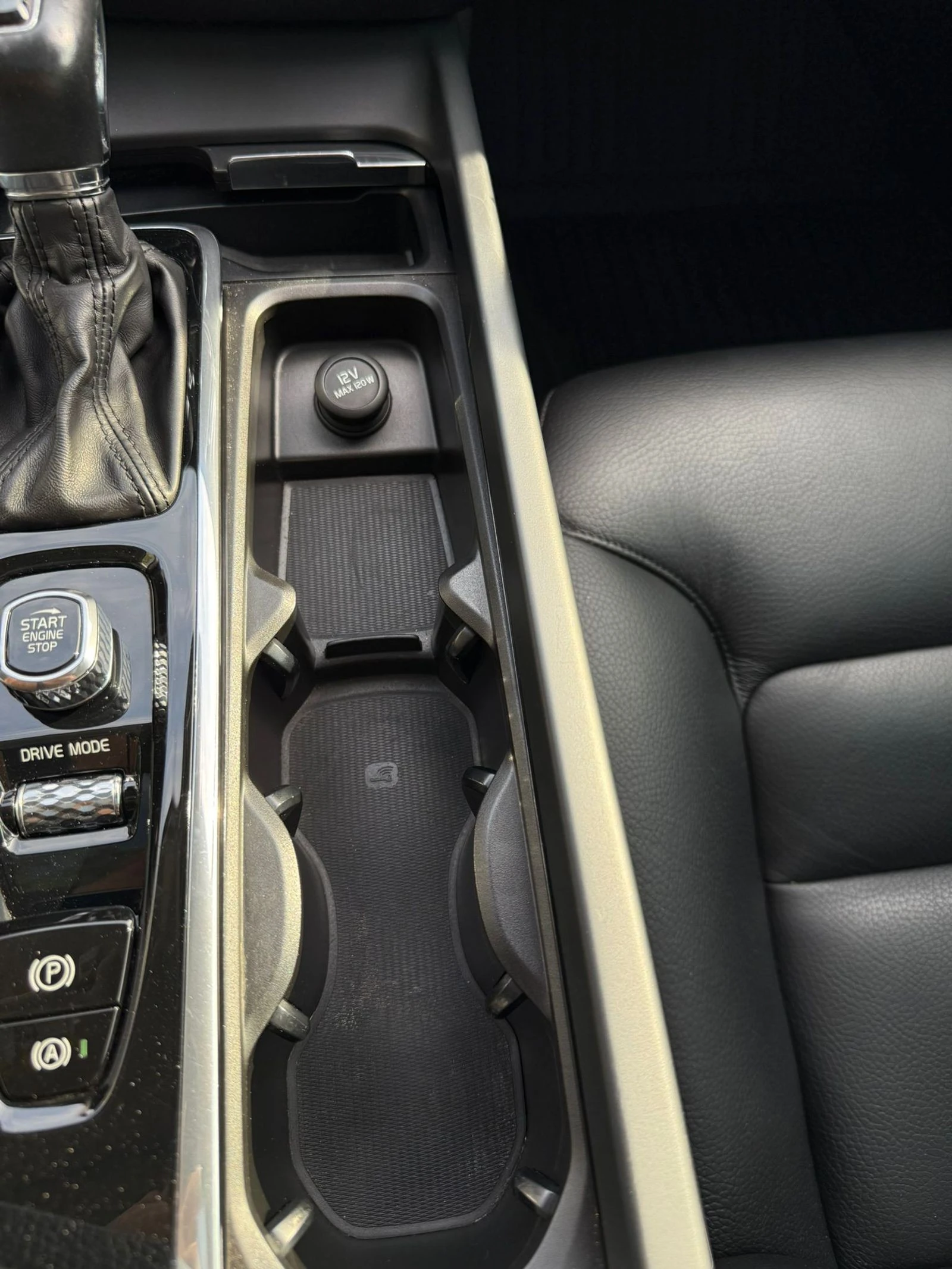 Volvo S60 Momentum С регистрация + обслужване, снимка 14 - Автомобили и джипове - 54139701