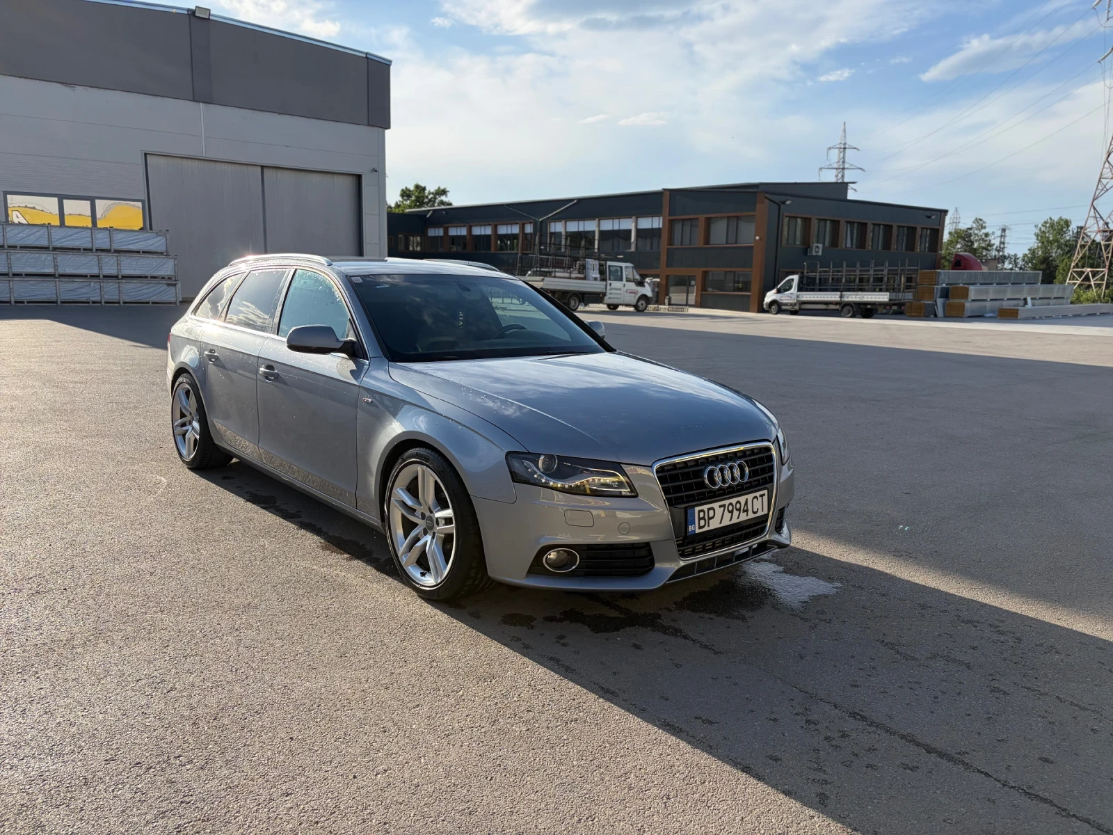 Audi A4 2.0* TDI* 2xSline* Bi-Xenon* , снимка 2 - Автомобили и джипове - 54722347