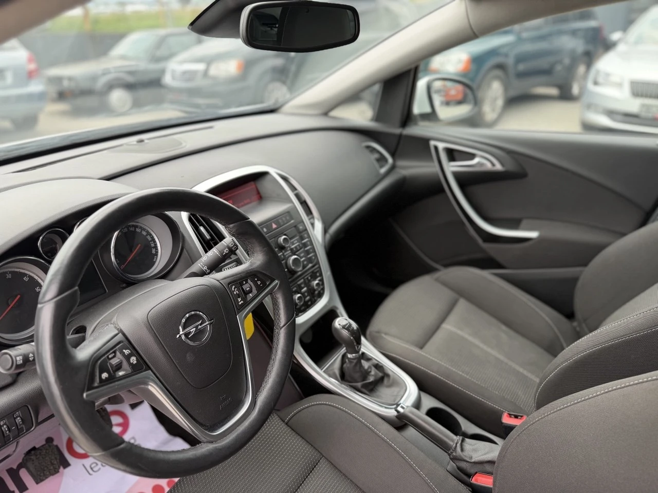 Opel Astra 1.7CDTI FACELIFT, снимка 10 - Автомобили и джипове - 54809334