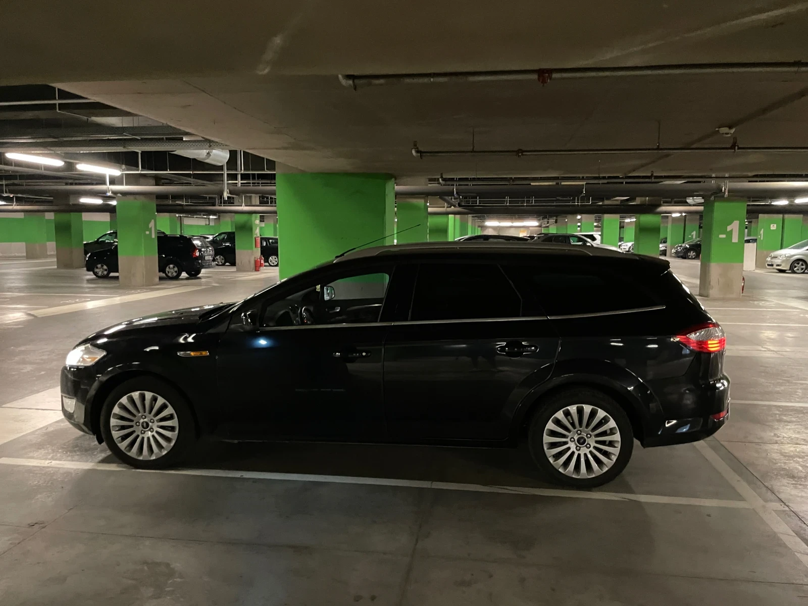Ford Mondeo 2.0tdci 140hp кожа ръчка ксенон, снимка 2 - Автомобили и джипове - 54855839