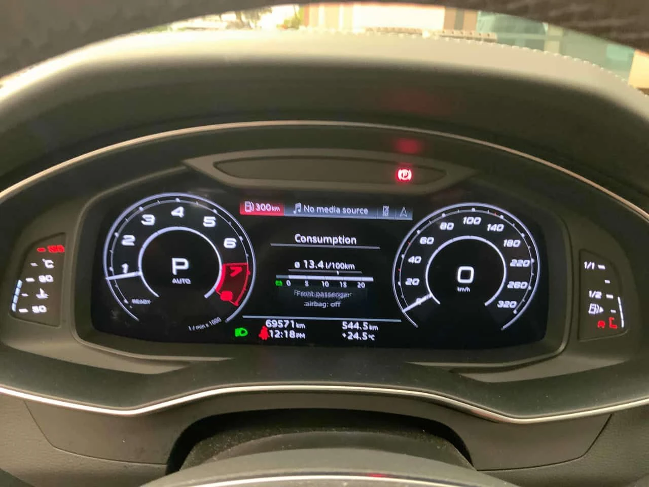 Audi Rs7 * 4.0 TFSI quattro * CARFAX * ОПЦИЯ ЗА ФИНАНСИРАНЕ, снимка 8 - Автомобили и джипове - 55302909