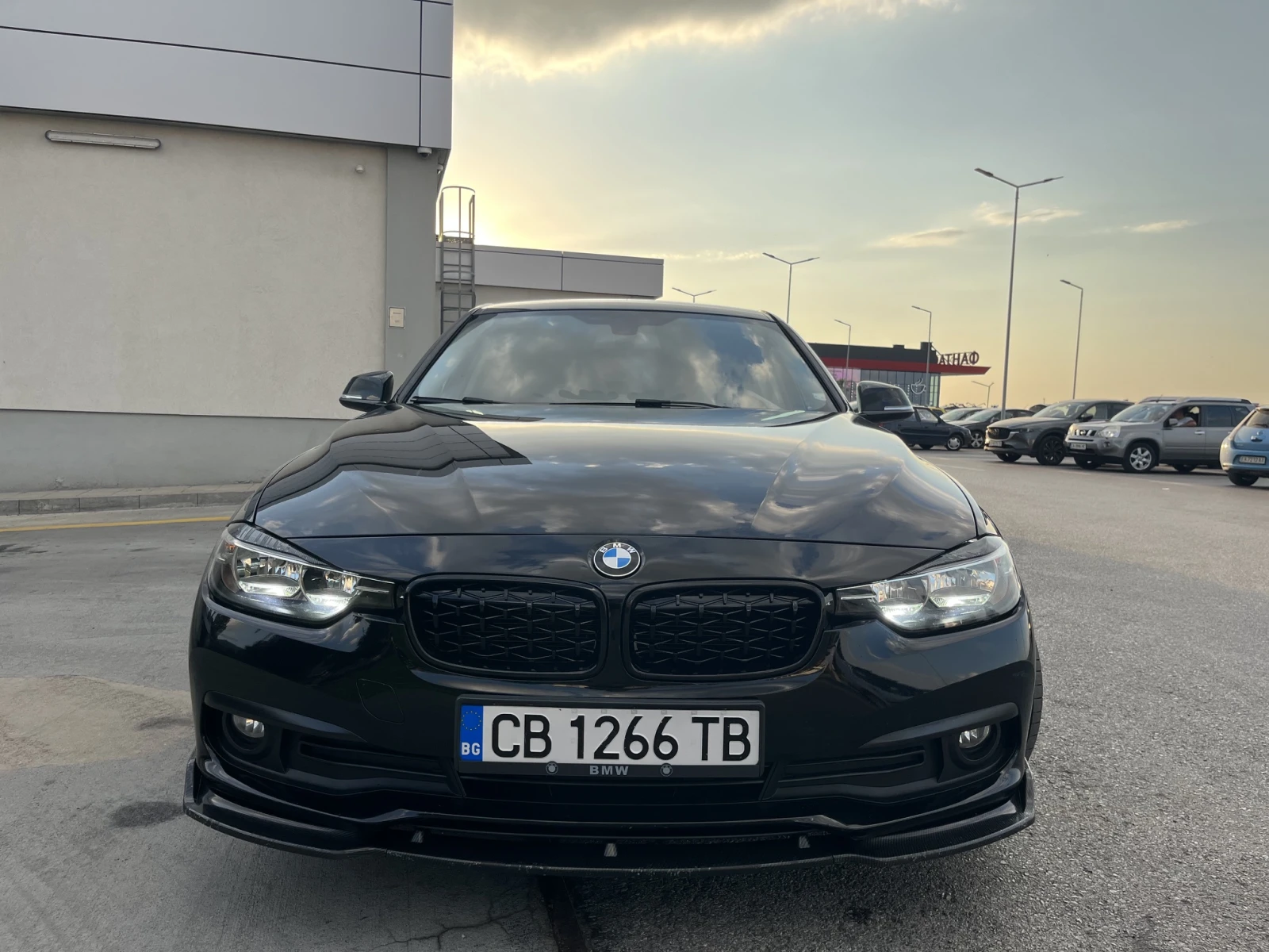BMW 320, снимка 2 - Автомобили и джипове - 55346805