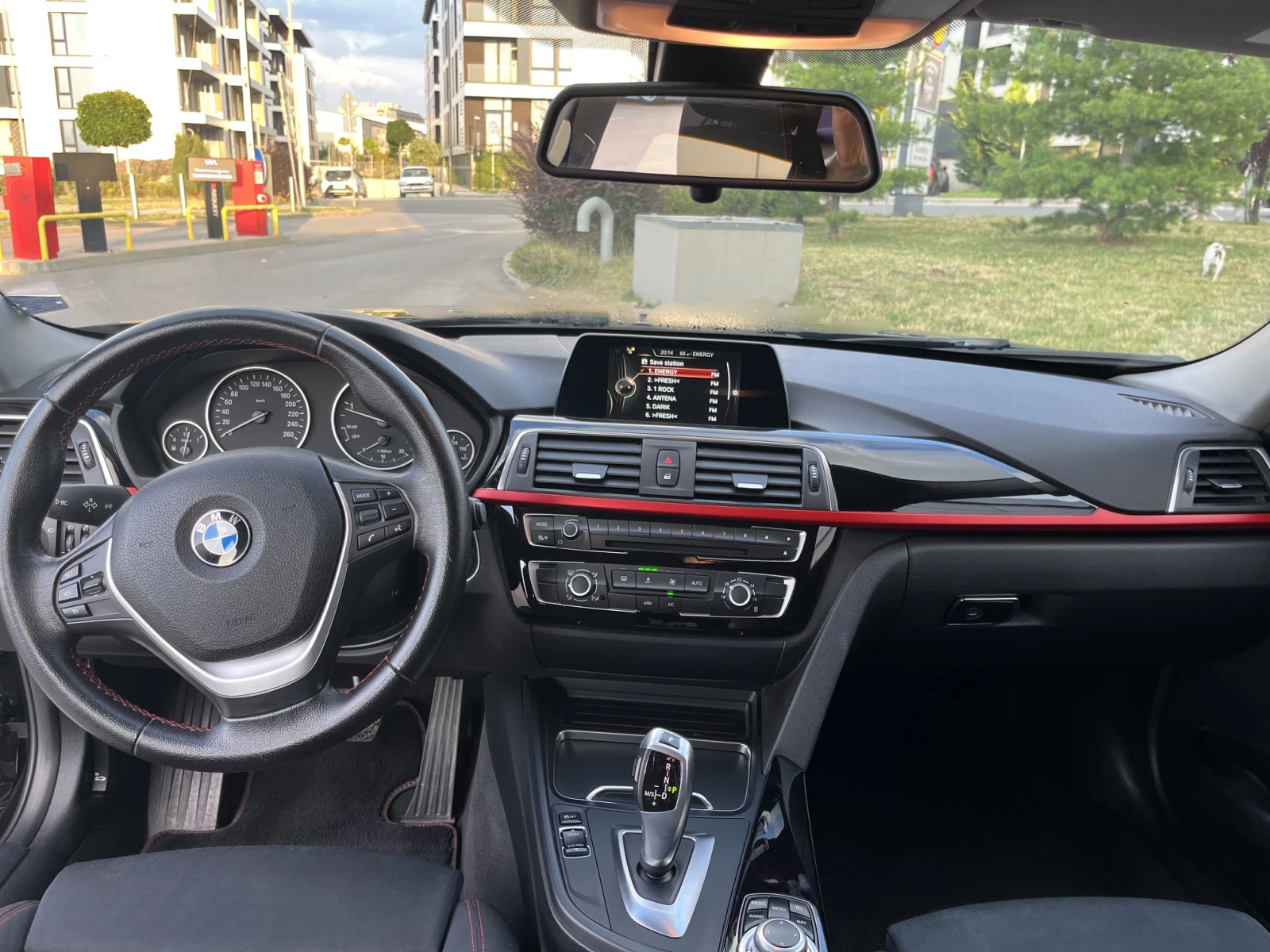 BMW 320, снимка 9 - Автомобили и джипове - 55346805