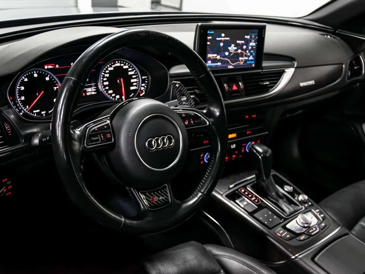 Audi A6 TECHNIK| BOSE| ОБДУХВАНЕ| HEAD-UP| 360CAM| 2 КЛЮЧА, снимка 7 - Автомобили и джипове - 55402696