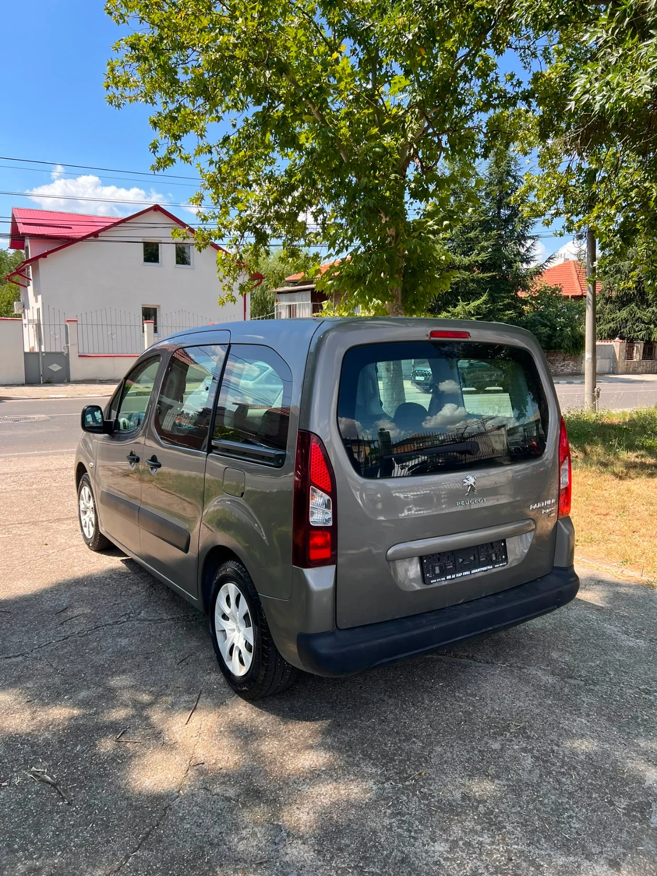Peugeot Partner, снимка 8 - Автомобили и джипове - 55457112
