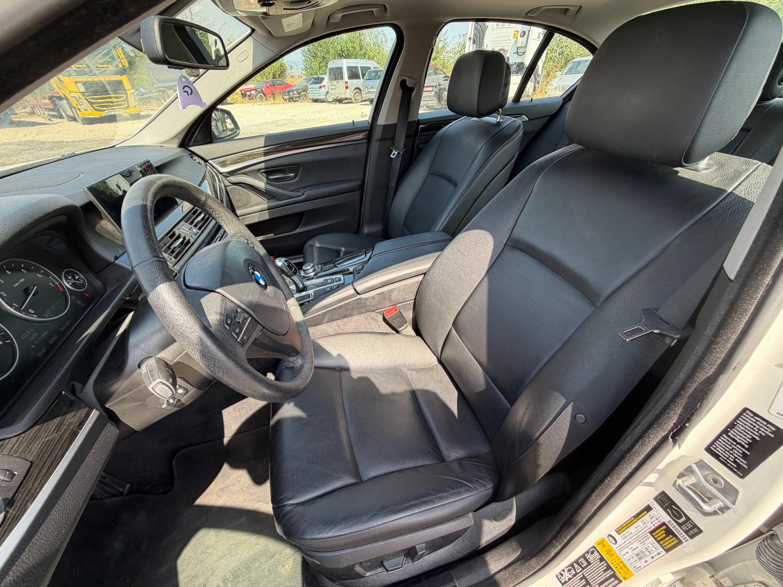 BMW 535 xDrive CAR PLAY/ANDROID/МУЗИКА/КОЖА/АВТОМАТИК, снимка 7 - Автомобили и джипове - 55835469