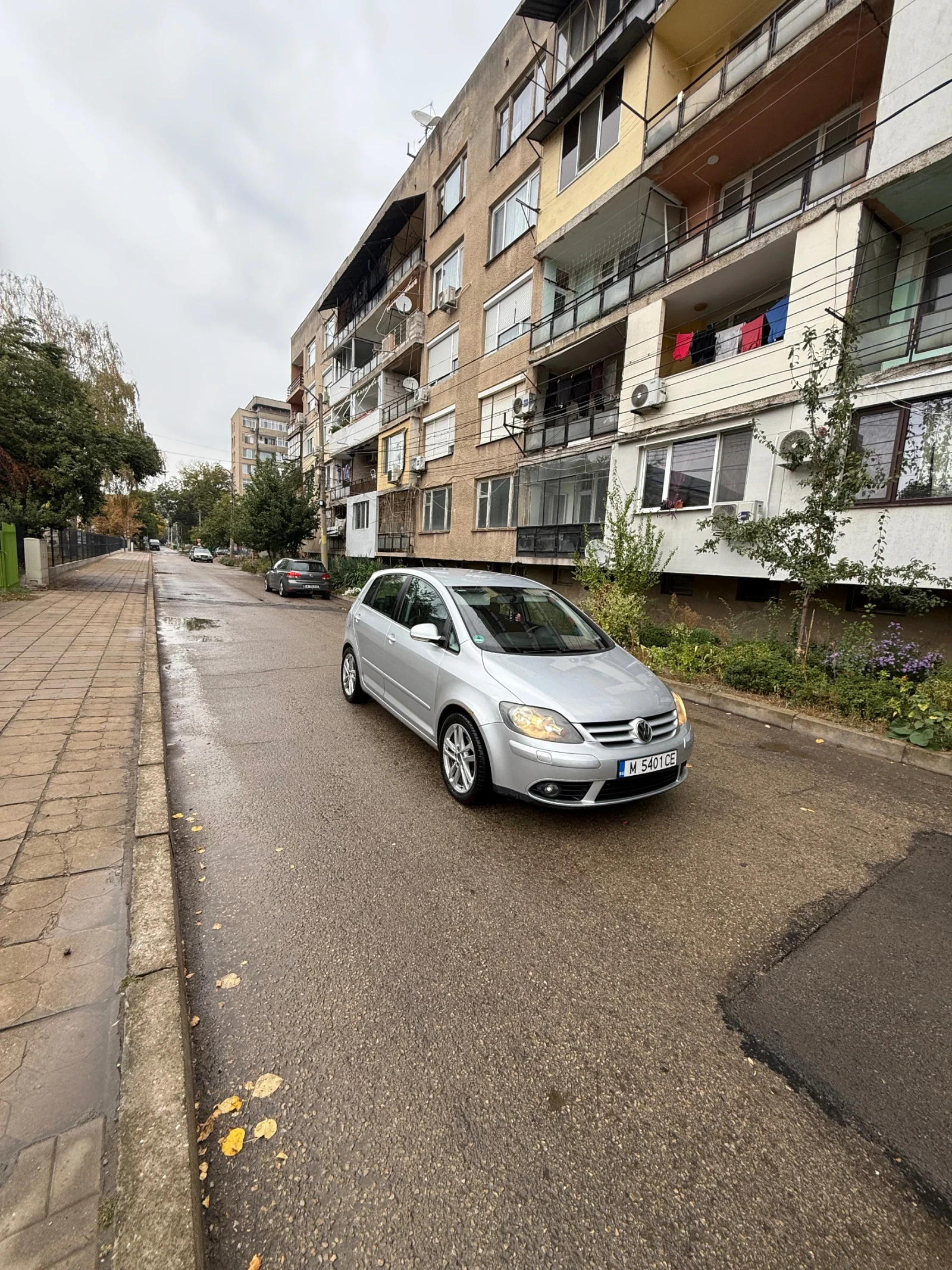 VW Golf Plus, снимка 5 - Автомобили и джипове - 56451150