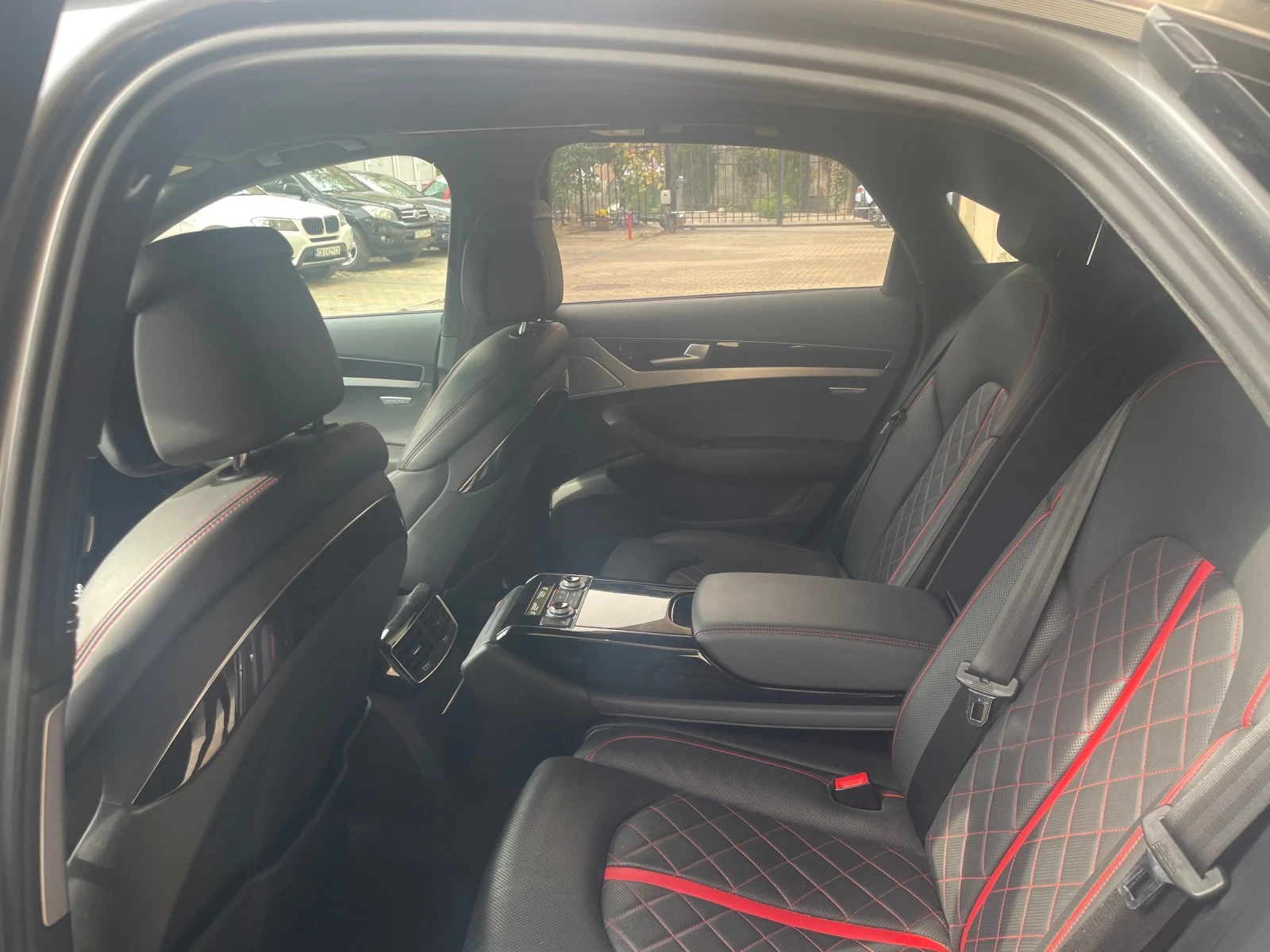 Audi A8 4.2tdi, снимка 11 - Автомобили и джипове - 56524078