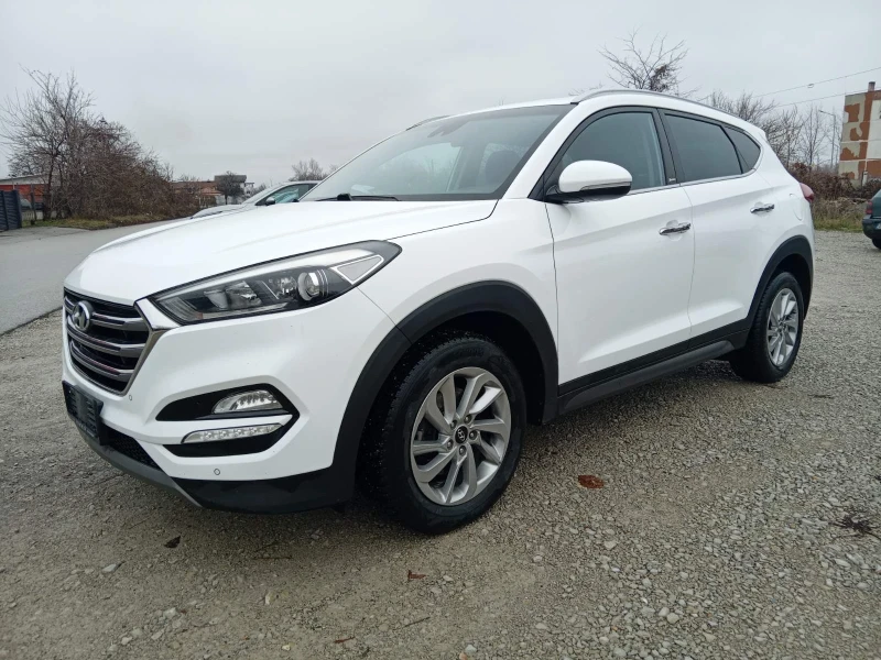 Hyundai Tucson 2.0 4x4 KEYLESS, снимка 2 - Автомобили и джипове - 48336644