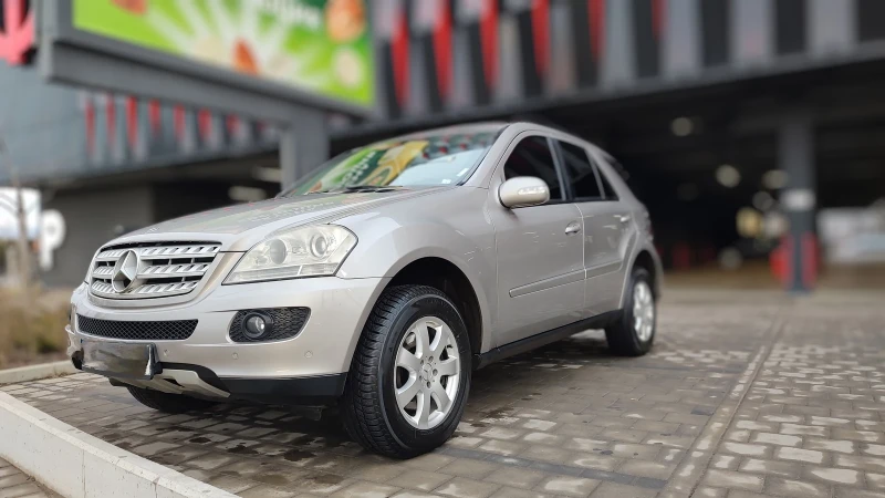 Mercedes-Benz ML 320, снимка 1 - Автомобили и джипове - 49524421