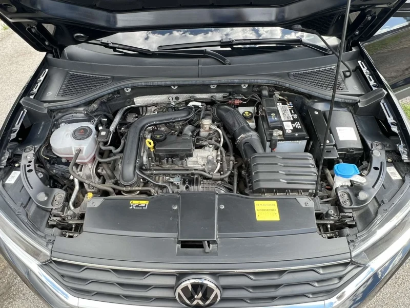 VW T-Roc, снимка 17 - Автомобили и джипове - 50288253