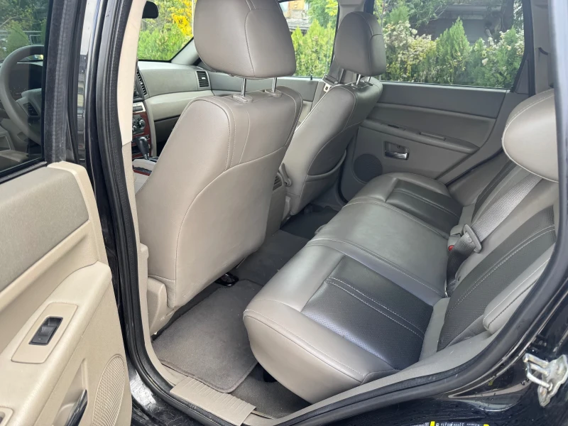 Jeep Grand cherokee Hemi, снимка 10 - Автомобили и джипове - 52440409