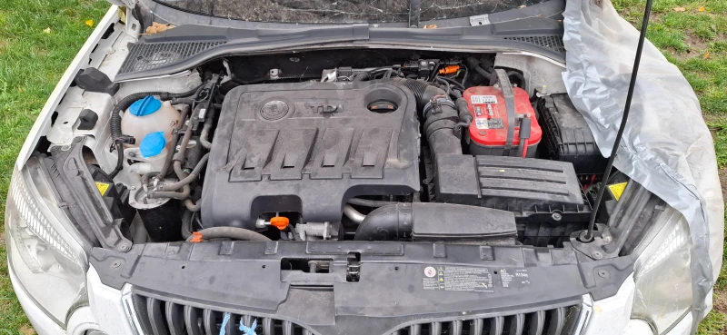 Skoda Yeti 2.0 TDI 110HP, снимка 7 - Автомобили и джипове - 52641393