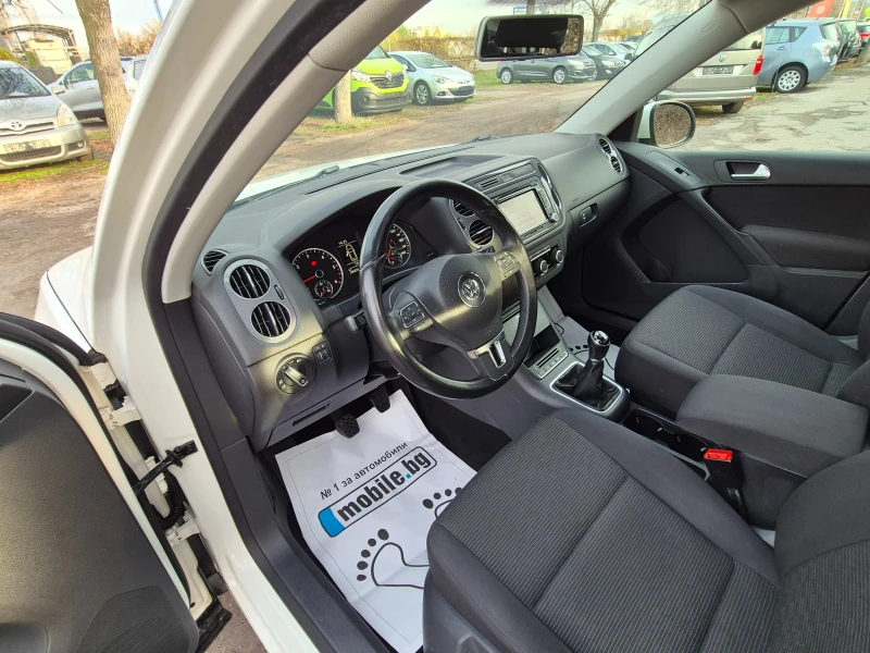 VW Tiguan 2.0TDI FACELIFT ВНОС ИТАЛИЯ БЕЗ РЪЖДИ И ЗАБЕЛЕЖКИ , снимка 10 - Автомобили и джипове - 52628757