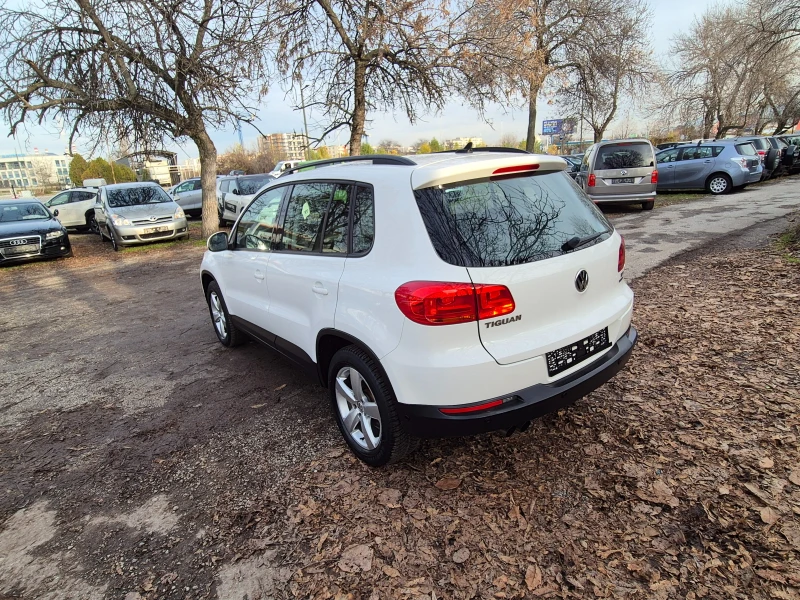 VW Tiguan 2.0TDI FACELIFT ВНОС ИТАЛИЯ БЕЗ РЪЖДИ И ЗАБЕЛЕЖКИ , снимка 6 - Автомобили и джипове - 52628757