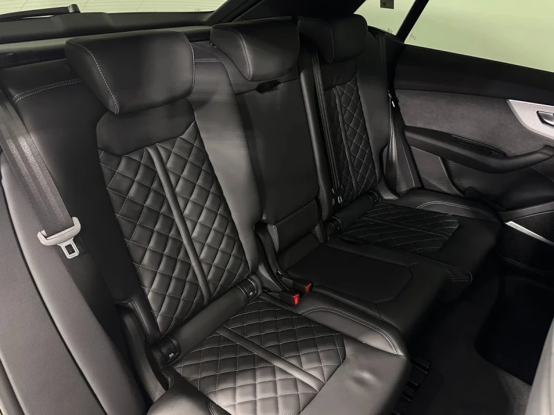 Audi Q8 50TDI Quattro S-Line, снимка 9 - Автомобили и джипове - 53281143