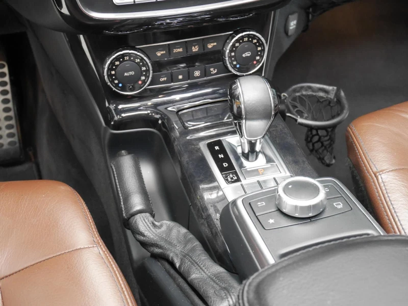 Mercedes-Benz G 350 Diesel, снимка 5 - Автомобили и джипове - 53357278
