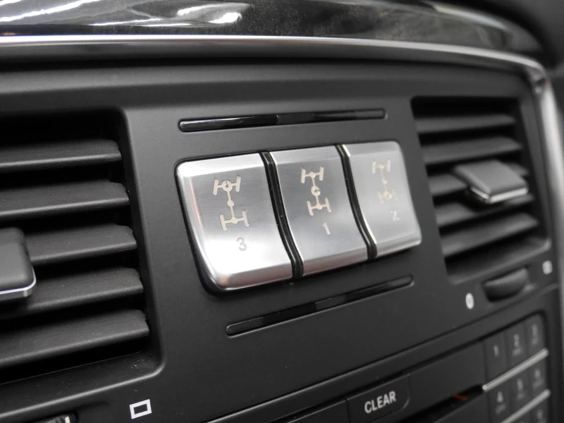 Mercedes-Benz G 350 Diesel, снимка 16 - Автомобили и джипове - 53357278