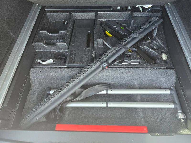 Mercedes-Benz ML 350 Facelift, снимка 11 - Автомобили и джипове - 53538657