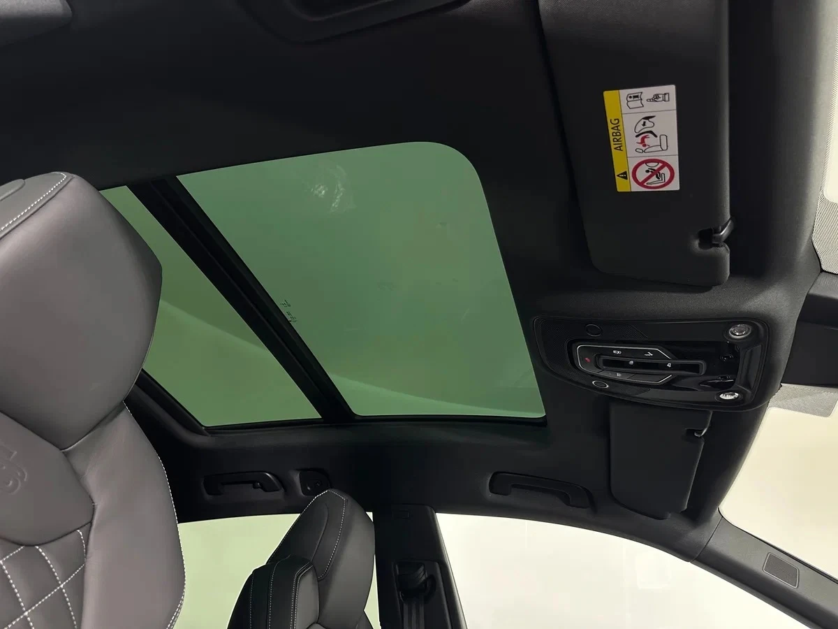 Audi Q8 50TDI Quattro S-Line - изображение 8