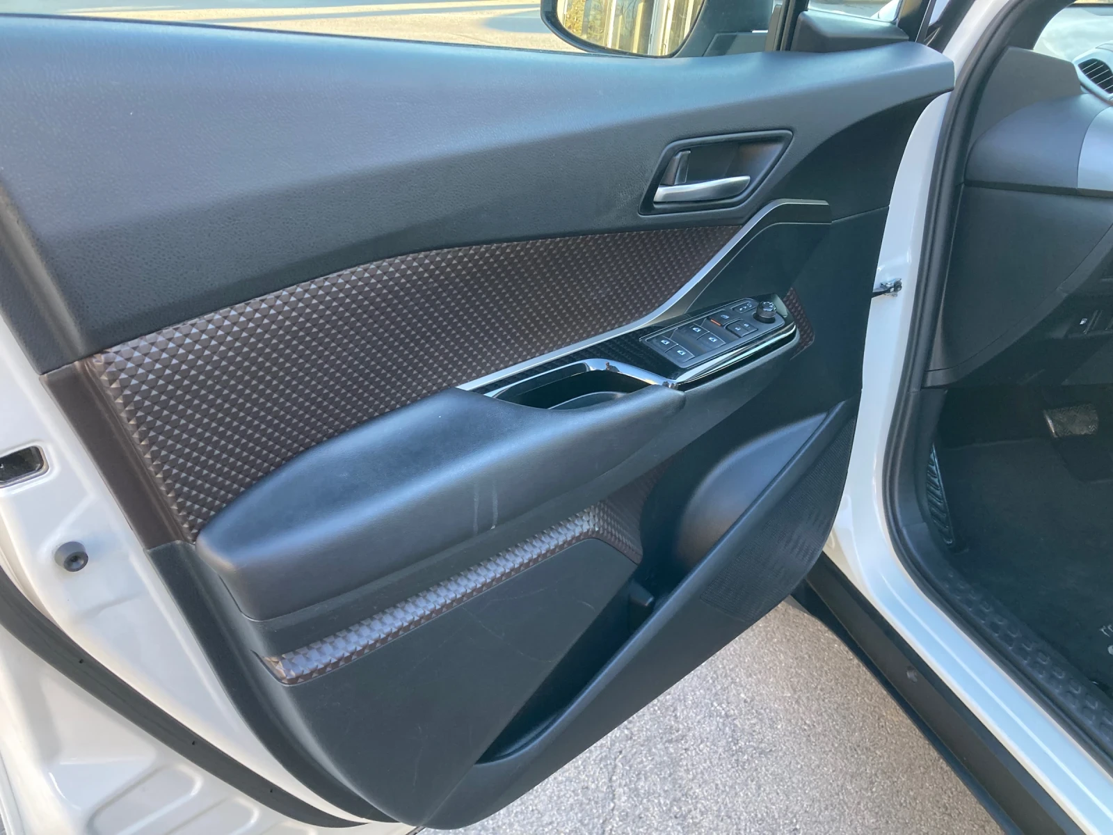 Toyota C-HR 1.8 Benzin/Hibrid Avtomatik FULL 163000km - изображение 6