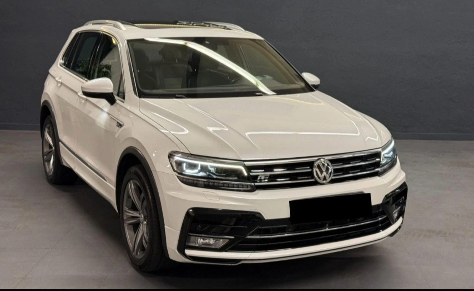 VW Tiguan 2.0TDI 3XR-LINE 4-MOTION ПАНОРАМА ГЕРМАНИЯ , снимка 2 - Автомобили и джипове - 53786131