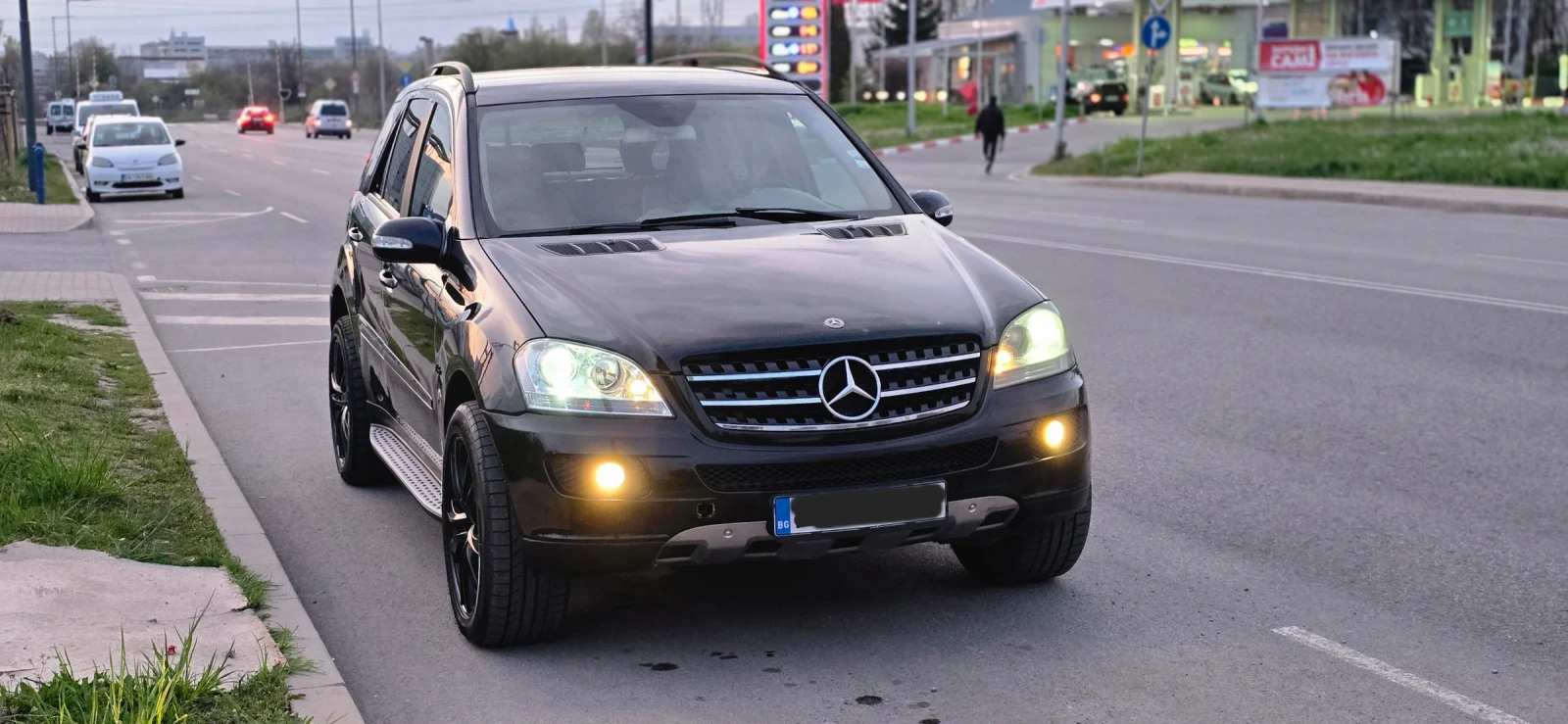Mercedes-Benz ML 320 На пружини, снимка 2 - Автомобили и джипове - 54222214