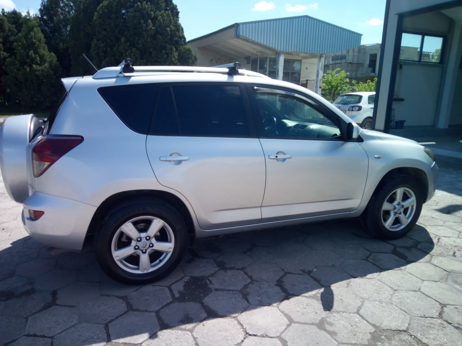 Toyota Rav4 Luxury , снимка 3 - Автомобили и джипове - 54593288