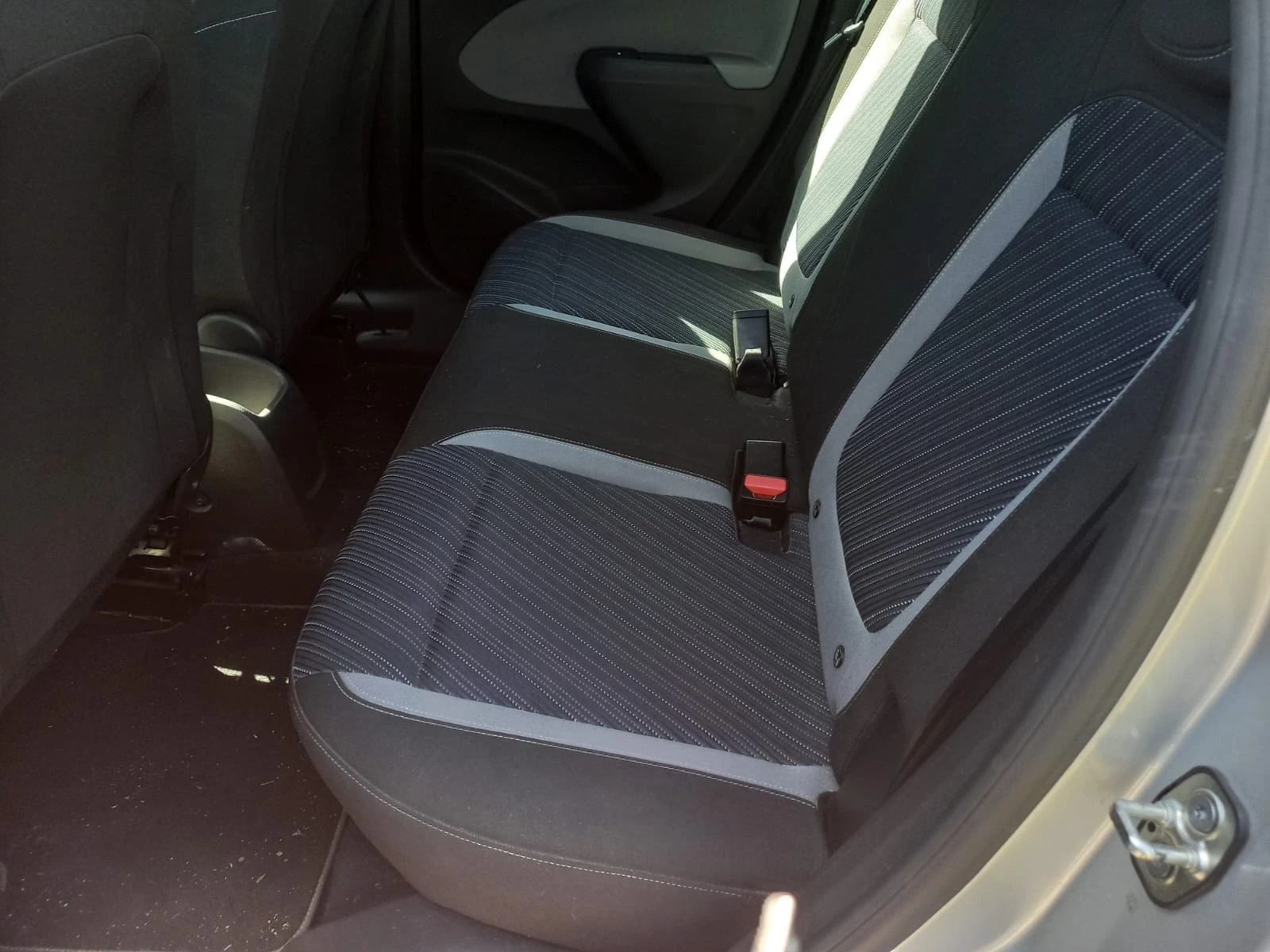 Opel Crossland X 1.5 ECOTEC 100% км WIRELESS CAR PLAY/ANDROID, снимка 10 - Автомобили и джипове - 54645103