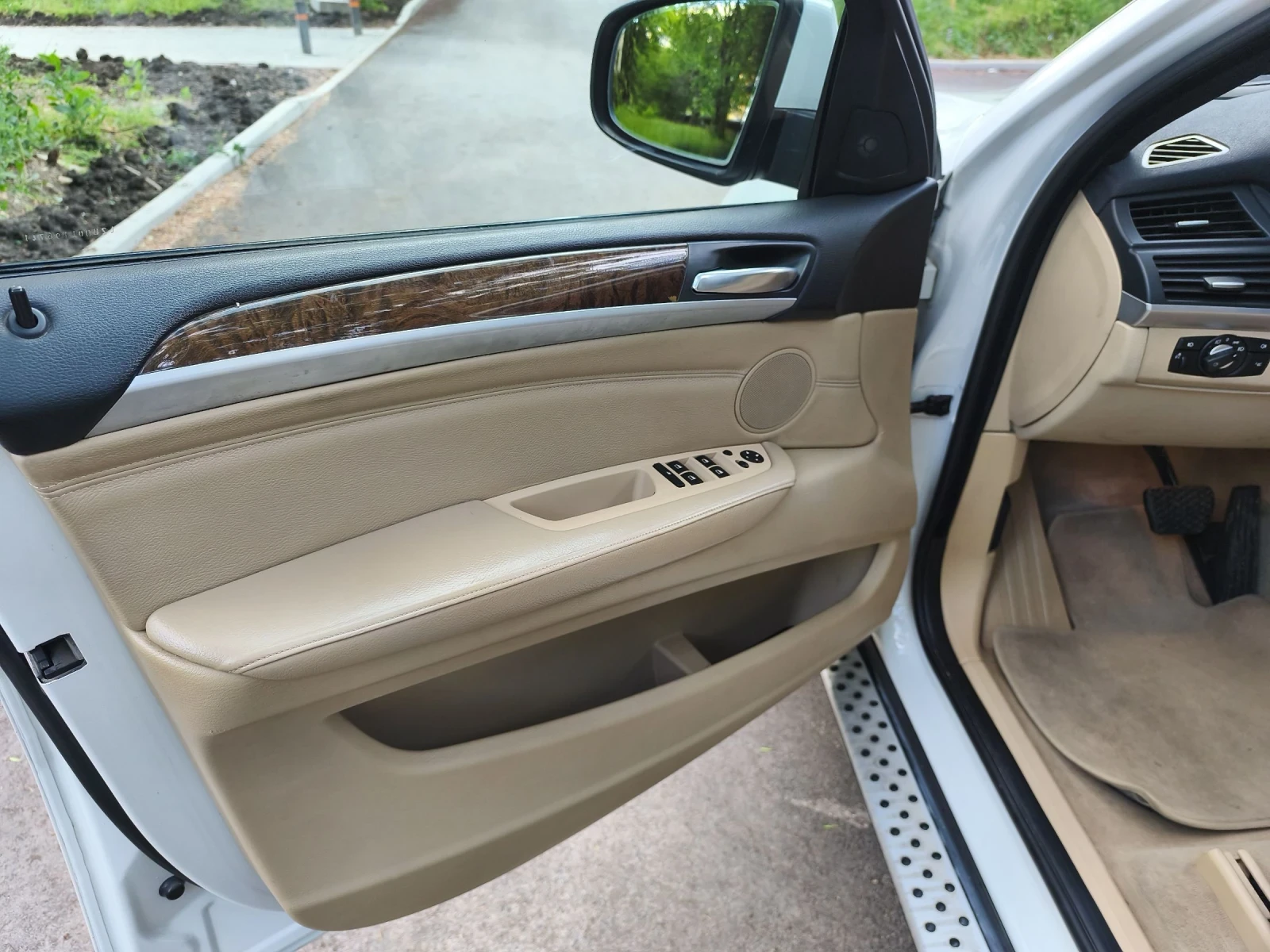 BMW X6 3.5i X drive, снимка 8 - Автомобили и джипове - 54683087