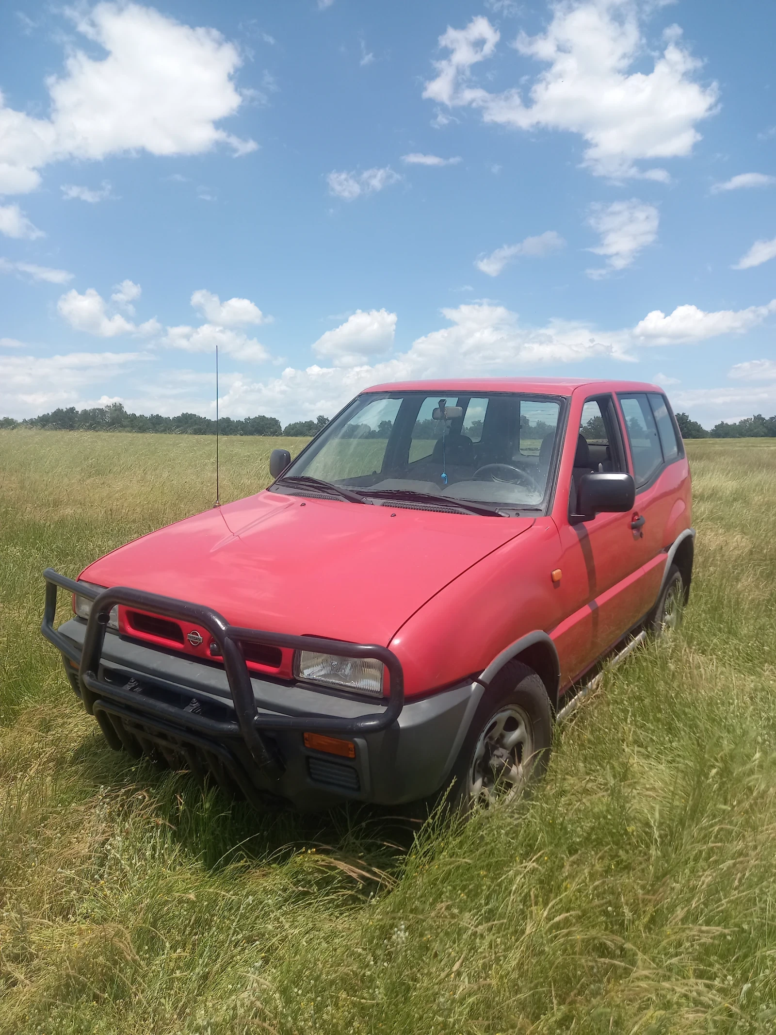 Nissan Terrano 2.4 бензин 124кс., снимка 3 - Автомобили и джипове - 54743355
