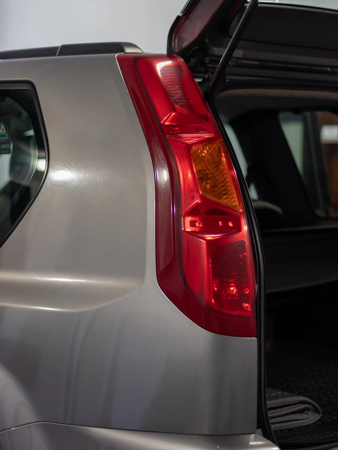 Nissan X-trail T-31, снимка 12 - Автомобили и джипове - 54903843